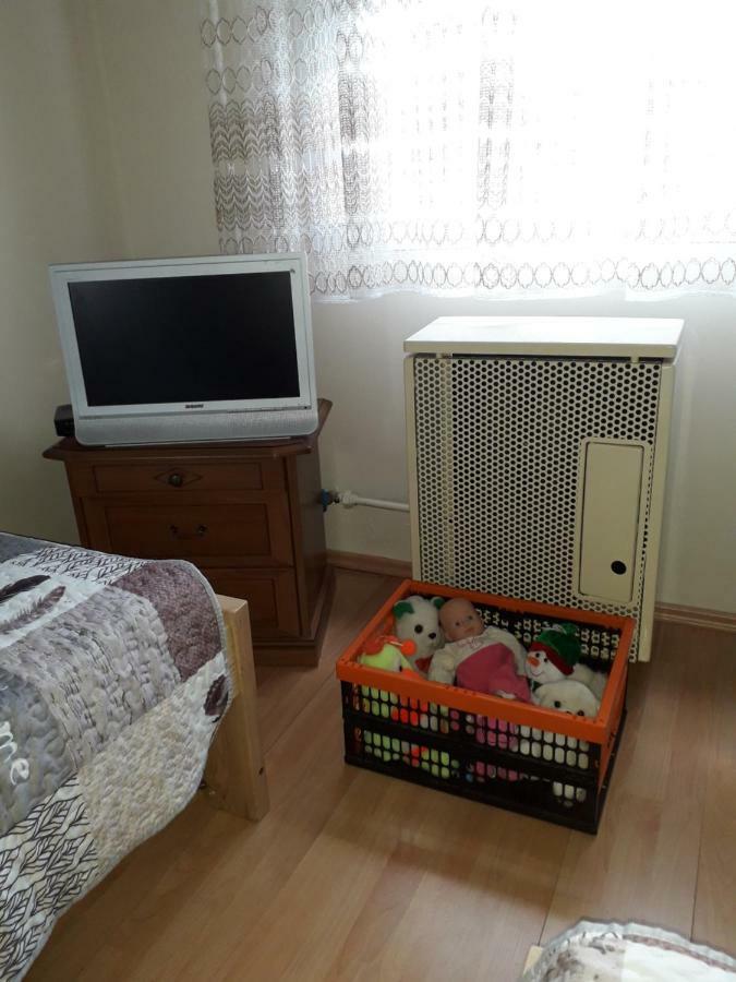 Annika Apartman Eger Exterior foto